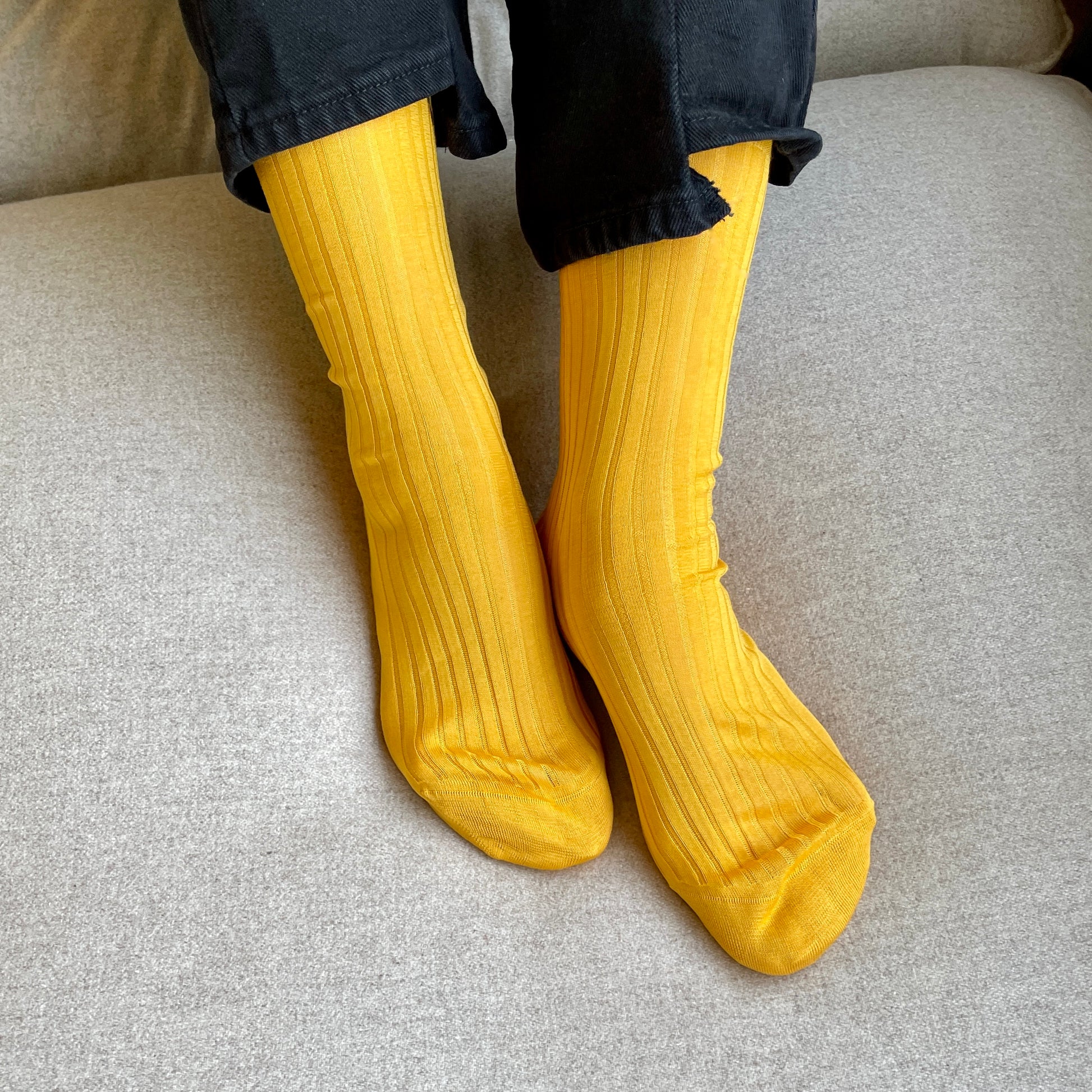 Italian-made bright yellow mid-calf length socks by COLUCCI, crafted from 100% pure cotton for unparalleled comfort. The striking pop of colour and mid-calf length blend contemporary flair with classic appeal, making them a versatile addition to any outfit.