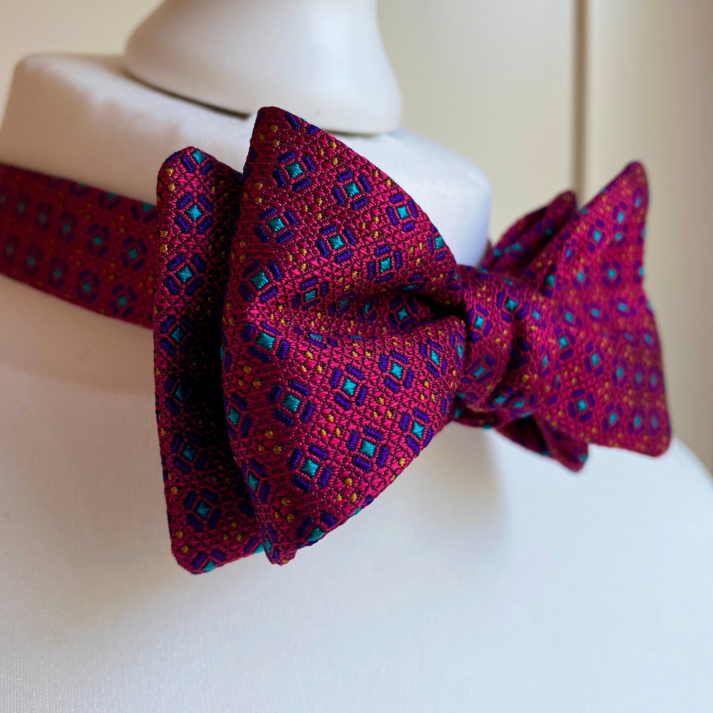 Pink Sinatra Bow Tie